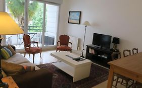Appartement Confortable Et Au Calme Avec Terrasse Proche Du Metro - Accueil Personnel